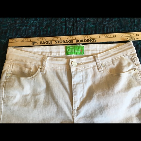 Pappagallo white ankle jeans w/scallops/embroidery at leg bottom.Sz 8. Exc.cond. - Picture 5 of 12